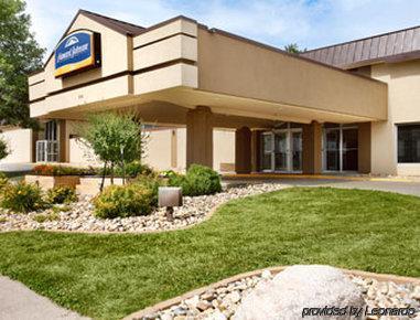 Howard Johnson Inn Fargo Nd Exterior foto